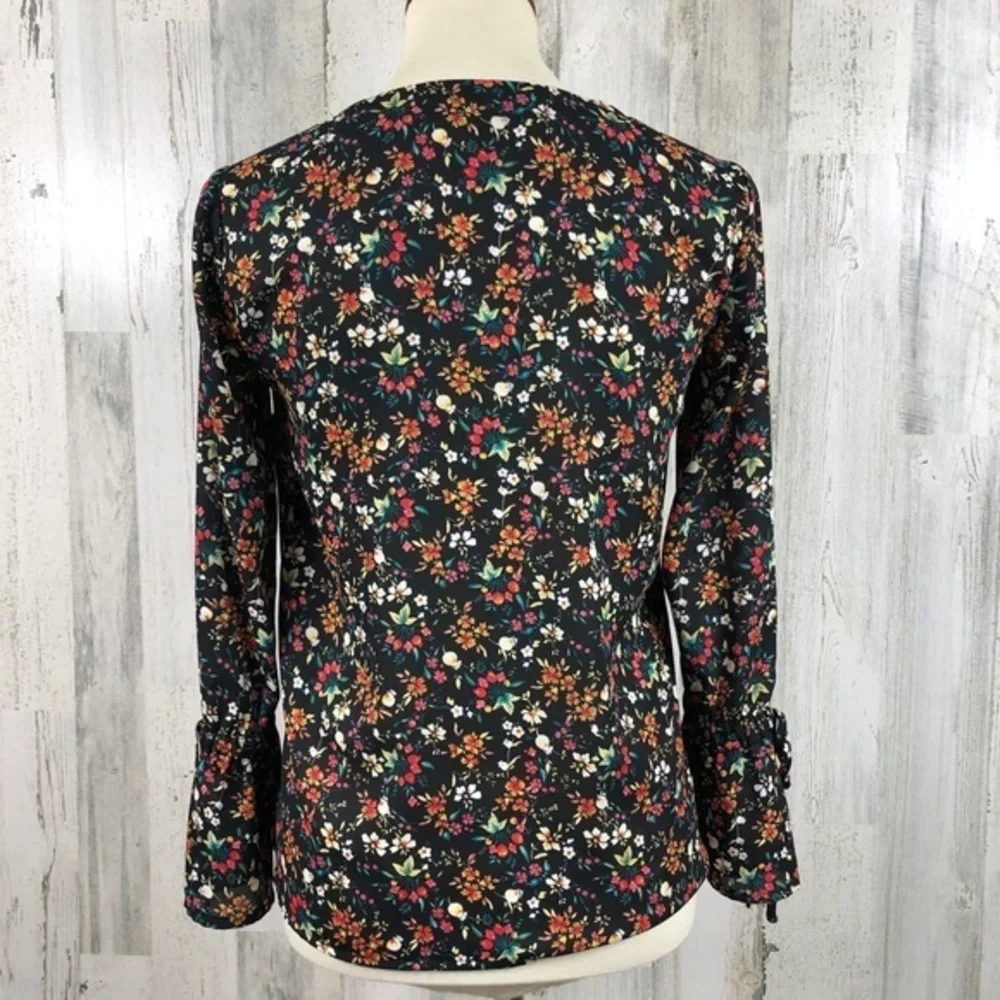 J.Crew Mercantile Black‎ Floral Bell Sleeve Blouse